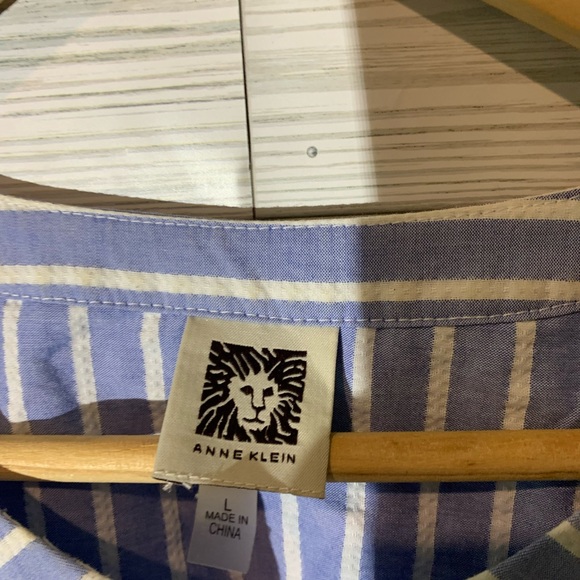Anne Klein Women’s sleeveless summer striped blouse L Pit to pit 23 length 29 - Picture 3 of 5